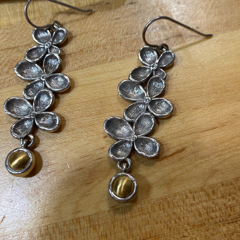 Brighton Earrings - Picture 4 of 9